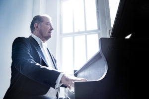 GARRICK_OHLSSON-6228-2000x1333