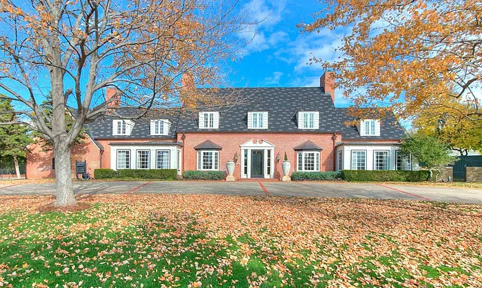 22-23 Symphony Show House